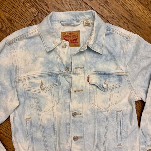 Levi’s 90’s Trucker Jacket - Picture 7 of 13